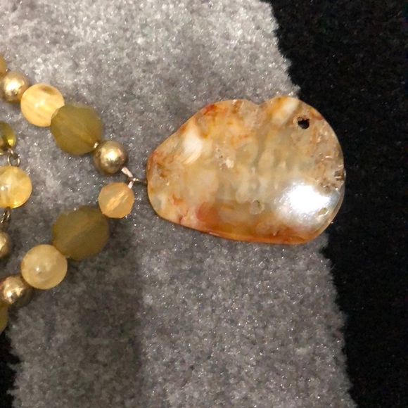 Stone necklace - Picture 2 of 3